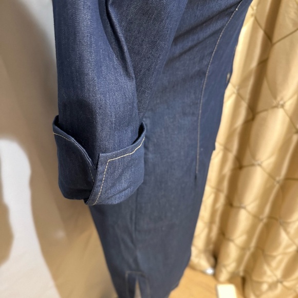 Demin dress with button up front and side slits - Picture 7 of 9